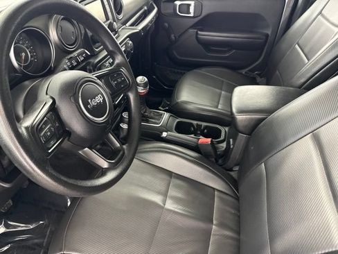 Used 2021 Jeep Wrangler Sport AWD/4WD image 10