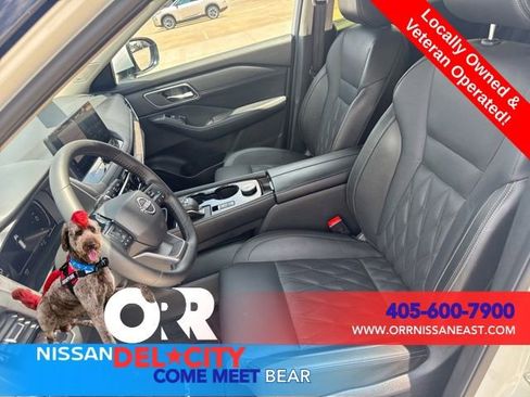 Used 2026 Nissan Rogue Platinum w/ Platinum Premium Package AWD/4WD image 13