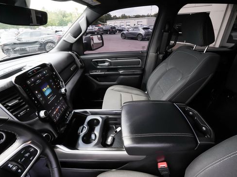Used 2025 RAM 1500 Big Horn AWD/4WD image 31