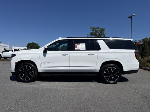 Used 2021 Chevrolet Suburban RST w/ Luxury Package AWD/4WD image 7