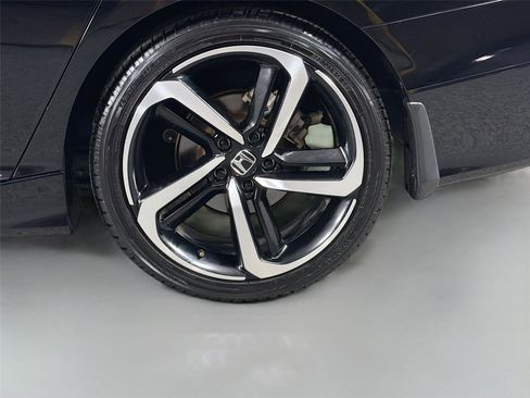 Used 2022 Honda Accord Sport image 27
