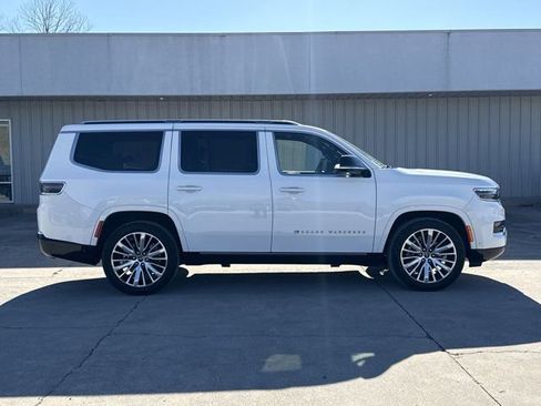 Used 2024 Jeep Grand Wagoneer Series III image 2