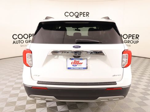 Used 2024 Ford Explorer XLT w/ Equipment Group 202A image 22
