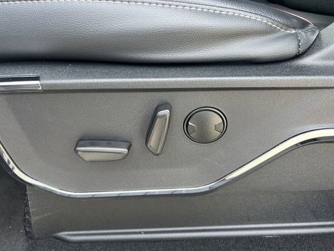 Used 2024 Ford F250 Lariat w/ Lariat Ultimate Package image 29