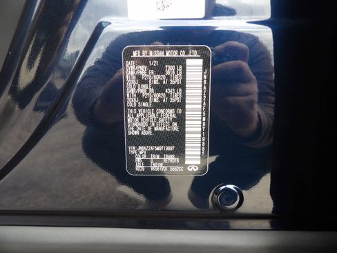 Used 2021 INFINITI QX80 Luxe image 16