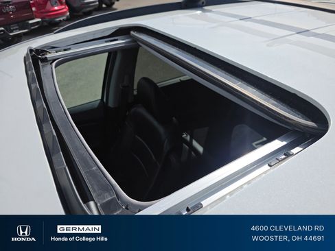 Certified 2022 Honda Pilot Special Edition image 4