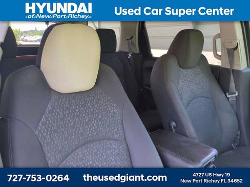 Used 2012 GMC Acadia SL FWD image 6