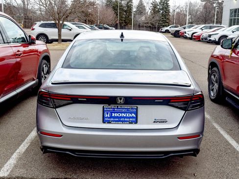 Used 2025 Honda Accord Sport image 6