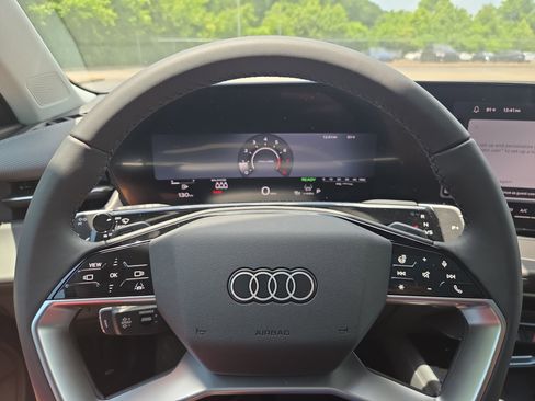 New 2026 Audi Q3 quattro 2.0T AWD/4WD image 9
