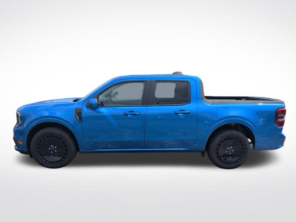 Used 2025 Ford Maverick Lobo AWD/4WD image 4
