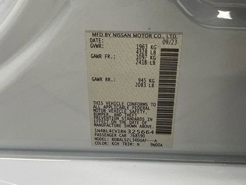 Used 2024 Nissan Altima 2.5 SR w/ SR Premium Package image 37