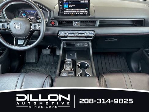 Used 2025 Honda Pilot Black Edition image 5