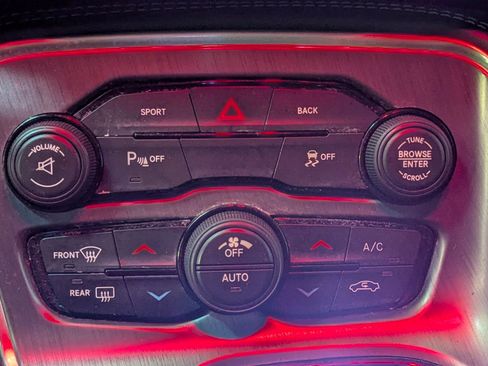 Used 2015 Dodge Challenger R/T w/ Quick Order Package 28B R/T image 25