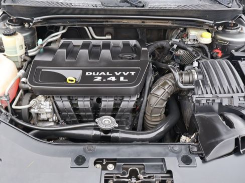 Used 2013 Chrysler 200 Touring w/ S Exterior Appearance Pkg image 12