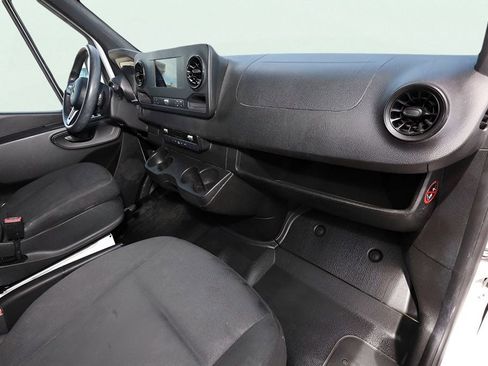 Used 2019 Mercedes-Benz Sprinter 1500 w/ Driver Convenience Package image 20
