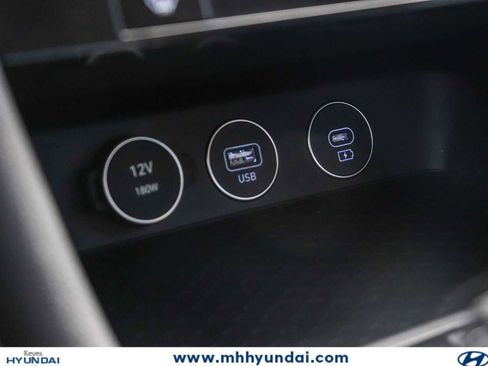 Used 2026 Genesis G70 2.5T RWD image 21