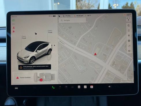 Used 2023 Tesla Model Y Long Range AWD/4WD image 18