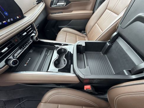 Certified 2025 Chevrolet Tahoe High Country image 25