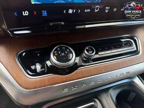 Used 2025 Ford Expedition Max King Ranch AWD/4WD image 25
