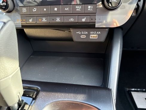 New 2026 Subaru Outback Premium image 22