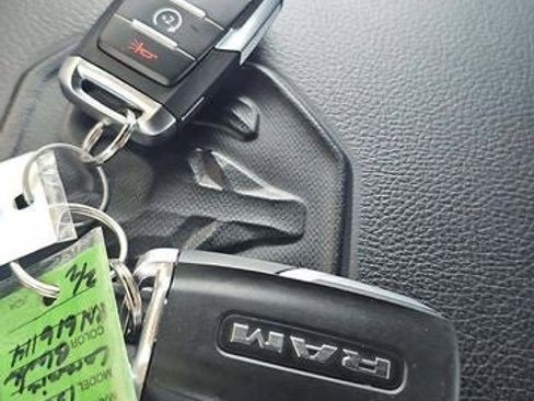 Used 2023 RAM 1500 Laramie image 10