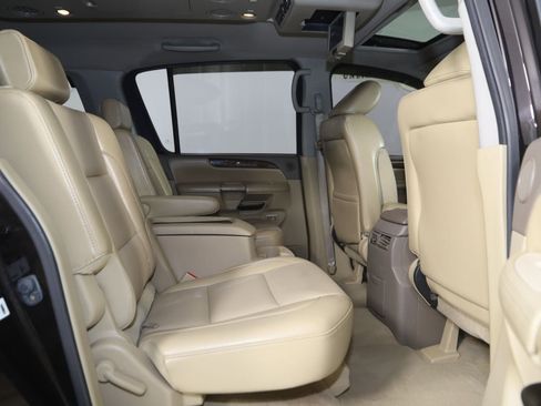 Used 2011 Nissan Armada Platinum w/ 2nd Row Captain Seat Pkg AWD/4WD image 14