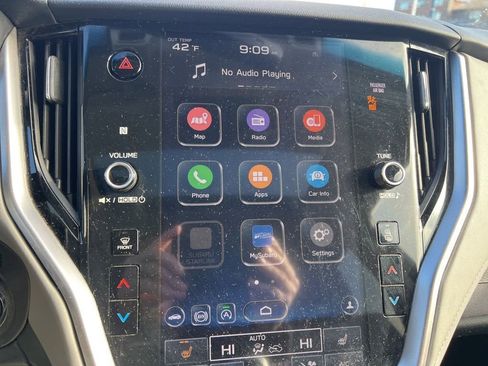 Used 2022 Subaru Outback Premium image 8