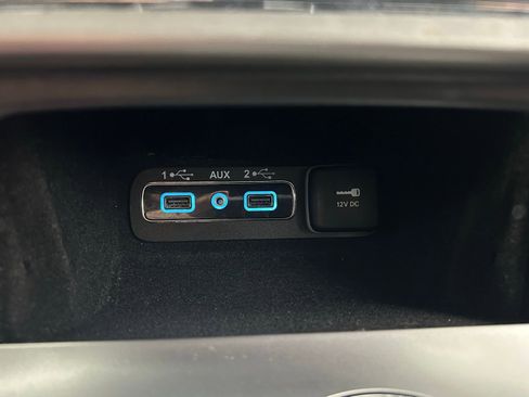 Used 2019 Jeep Grand Cherokee Altitude AWD/4WD image 21