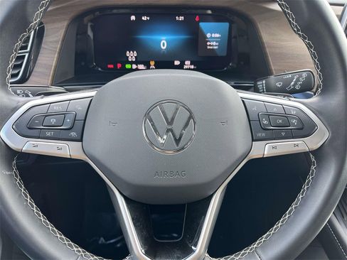 Certified 2025 Volkswagen Atlas SE image 20