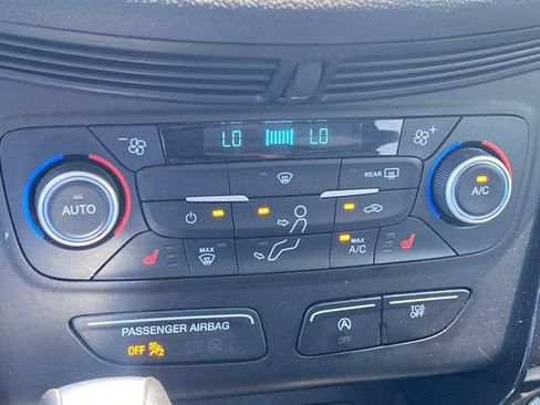 Used 2019 Ford Escape SEL AWD/4WD image 21