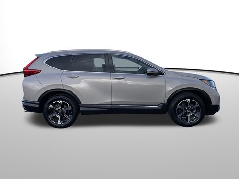 Used 2018 Honda CR-V Touring image 2