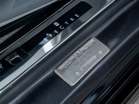 Used 2024 Rolls-Royce Spectre w/ Spectre Launch Package AWD/4WD image 36