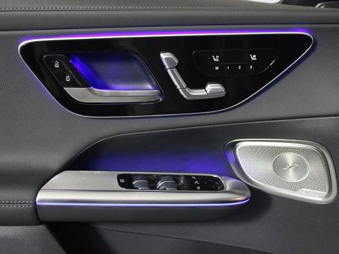 Certified 2025 Mercedes-Benz GLC 300 4MATIC image 30