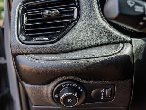 Used 2021 Dodge Durango GT RWD image 18