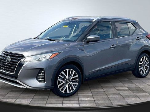 Certified 2021 Nissan Kicks SV FWD image 14