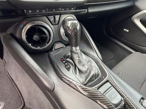 Used 2019 Chevrolet Camaro LT w/ Technology Package image 13