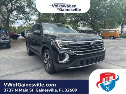 Used 2024 Volkswagen Atlas SE w/ Panoramic Sunroof Package