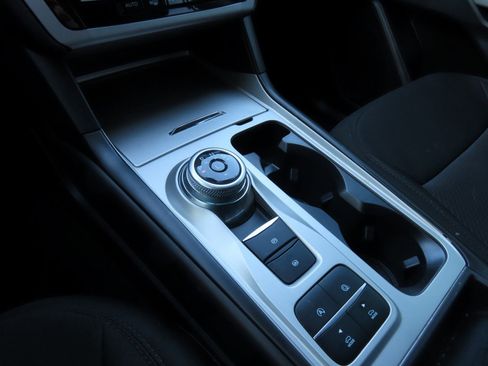 Certified 2024 Ford Explorer XLT image 26