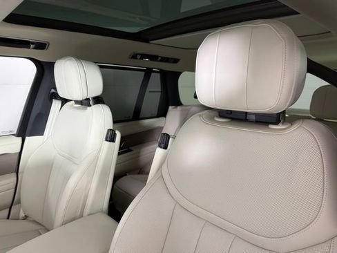 New 2026 Land Rover Range Rover SE image 15