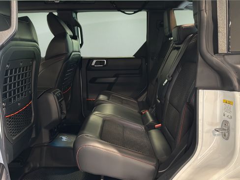 Used 2025 Ford Bronco Raptor AWD/4WD image 15