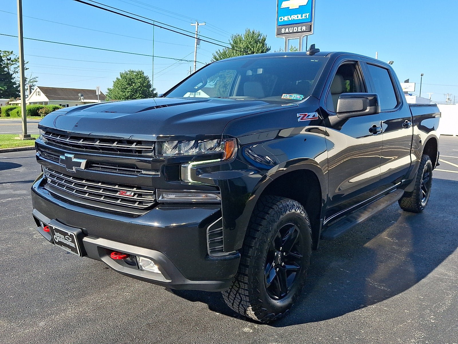 Used 2022 Chevrolet Silverado 1500 LT Trail Boss w/ Convenience Package II AWD/4WD image 3
