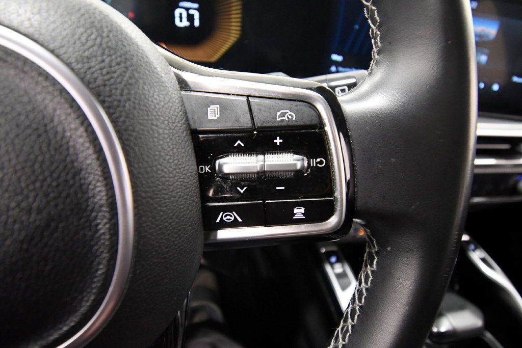 Certified 2024 Kia Sorento S AWD/4WD image 21