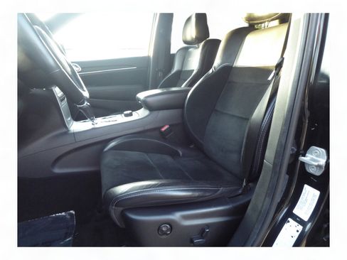 Used 2012 Jeep Grand Cherokee SRT8 w/ Luxury Group II image 14