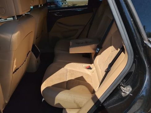 Used 2018 Porsche Macan image 25