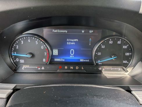 Used 2022 Ford Explorer XLT w/ Equipment Group 202A AWD/4WD image 38