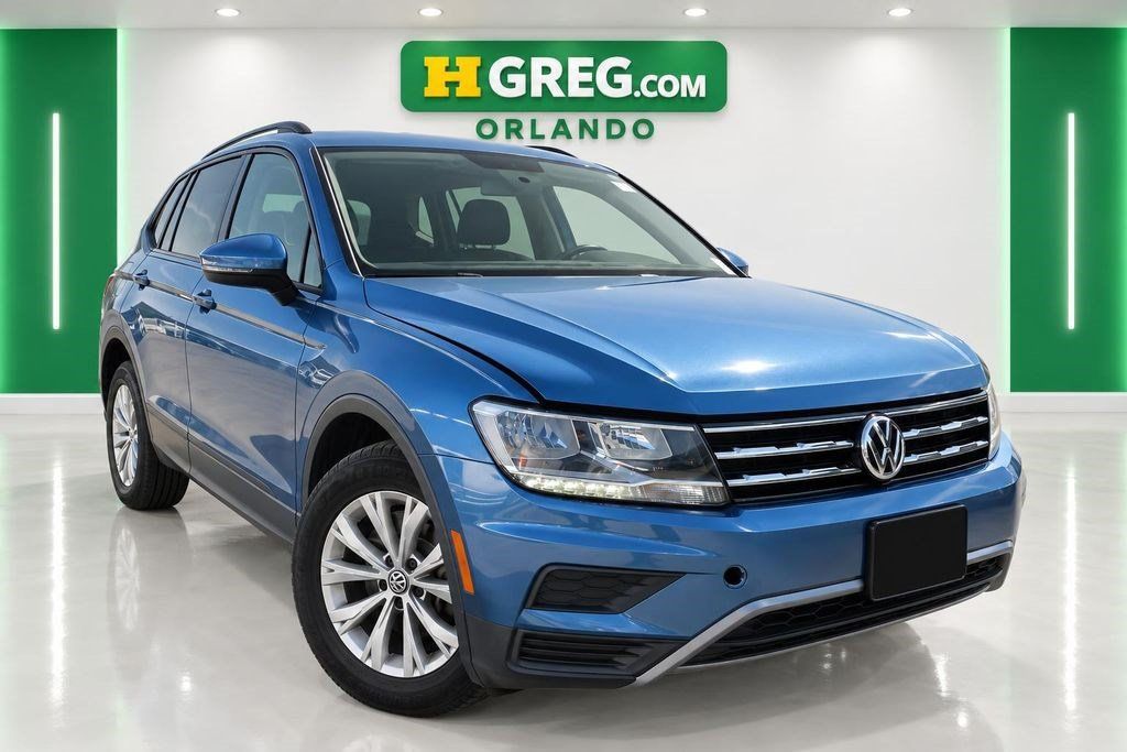 Used 2018 Volkswagen Tiguan S w/ 3rd Row Seat Package AWD/4WD image 2