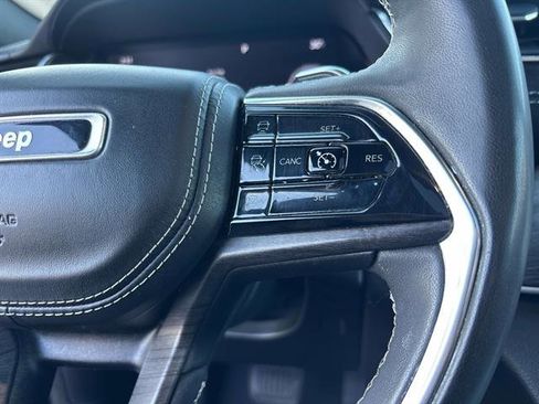 Certified 2023 Jeep Grand Cherokee Overland image 20