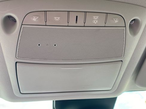 Used 2022 Nissan Rogue Sport SV image 19