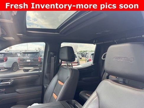 Used 2023 GMC Sierra 1500 AT4 w/ Technology Package AWD/4WD image 6