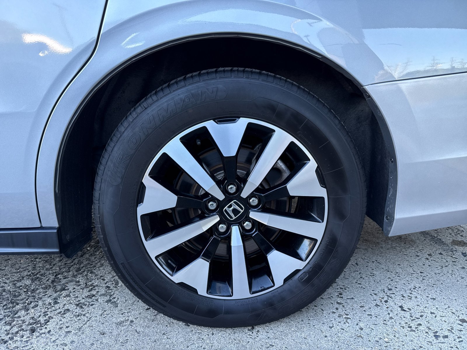 Used 2025 Honda Odyssey EX-L image 28